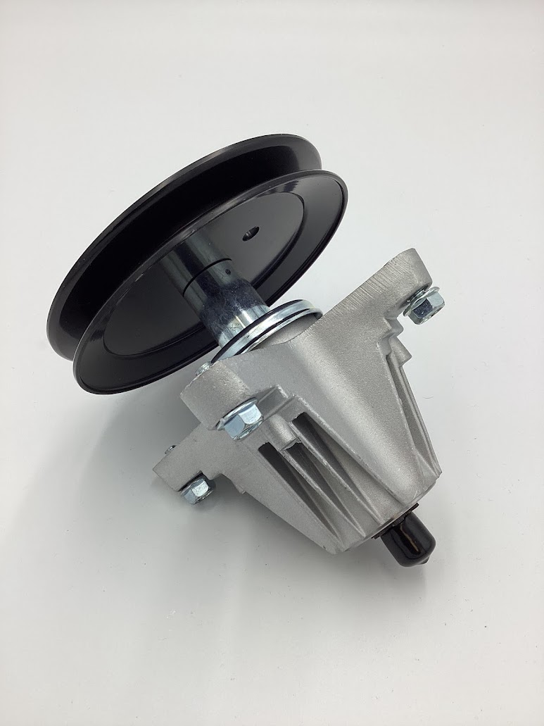 SP1007 Cub Cadet MTD Rover Spindle Assembly Suits 42 Cut,