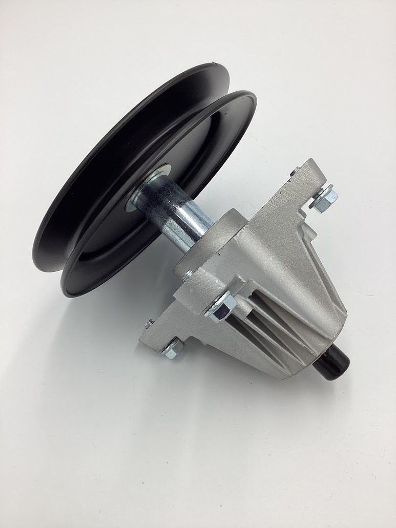 SP1020 Cub Cadet Massey Ferguson Kioti Daedong MTD Rover Troy Bilt White Spindle Assembly,