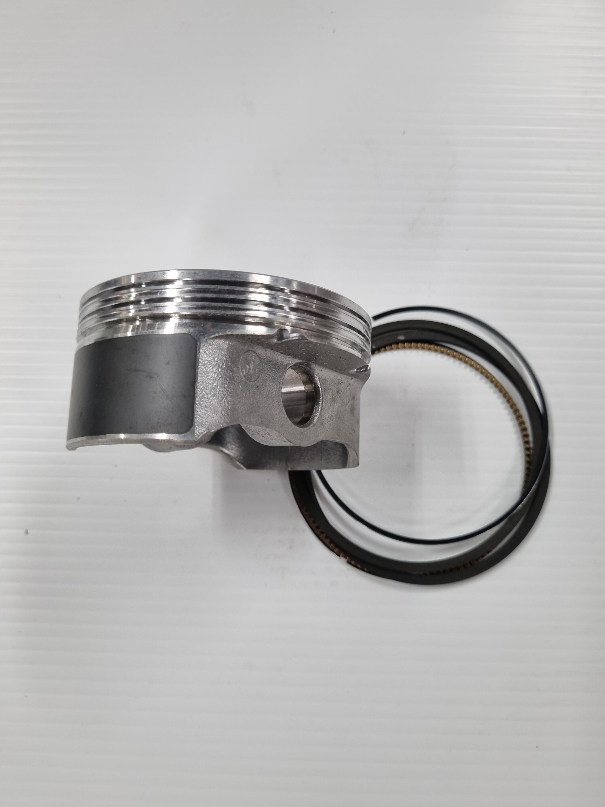 796172 PISTON ASSEMBLY
