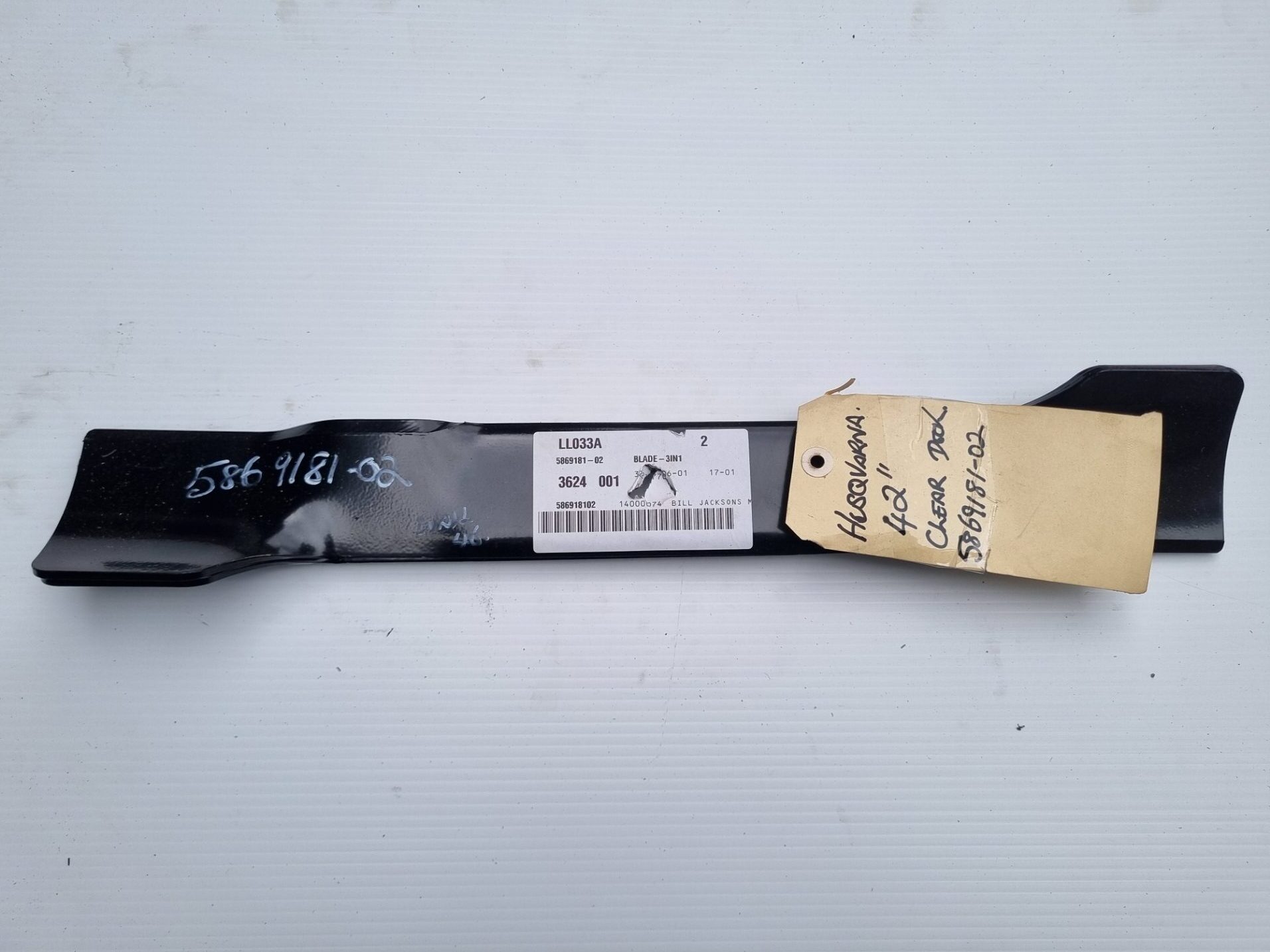 Husqvarna 42 Bar Blade 586918102