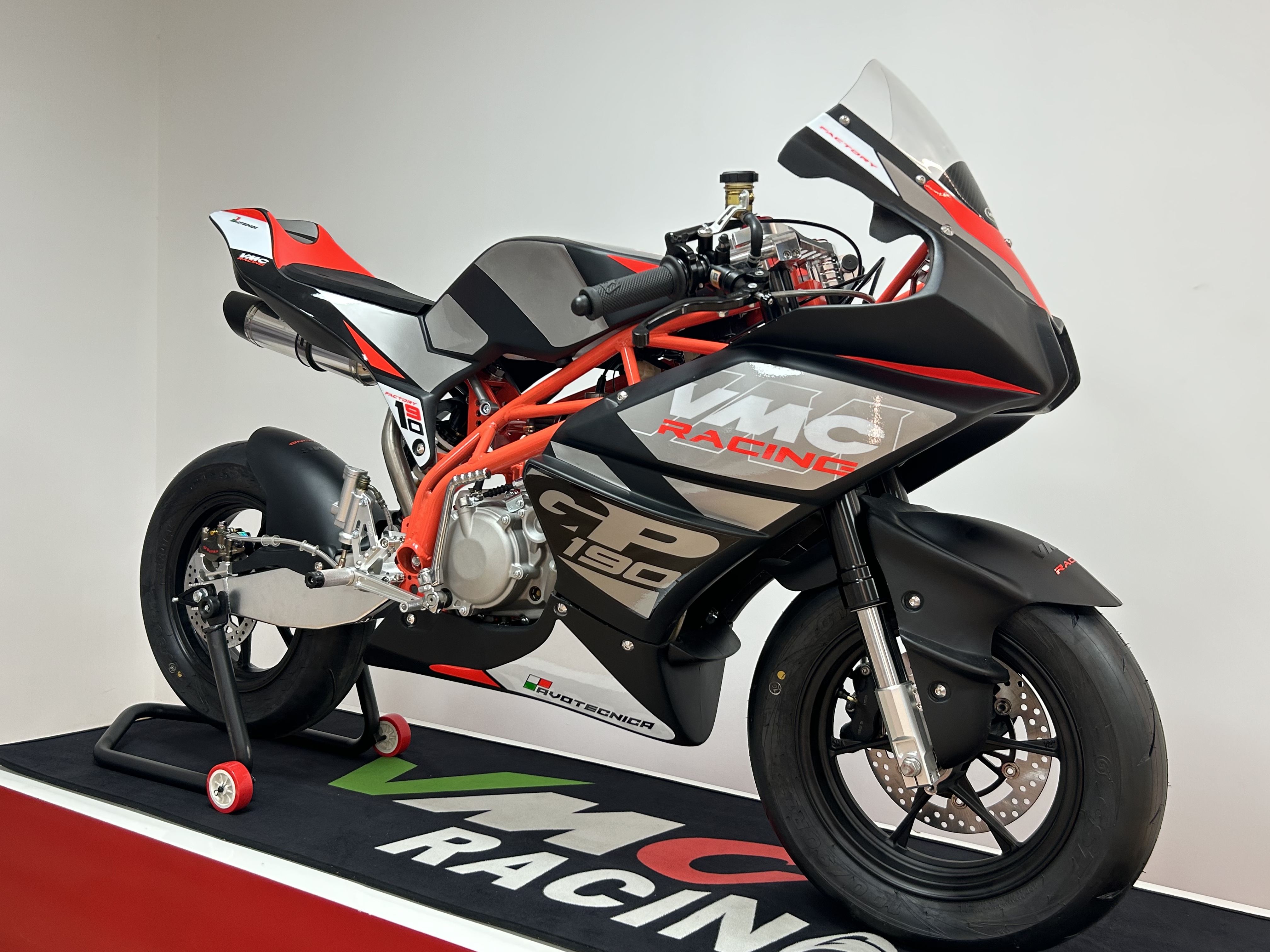 VMC GP12
